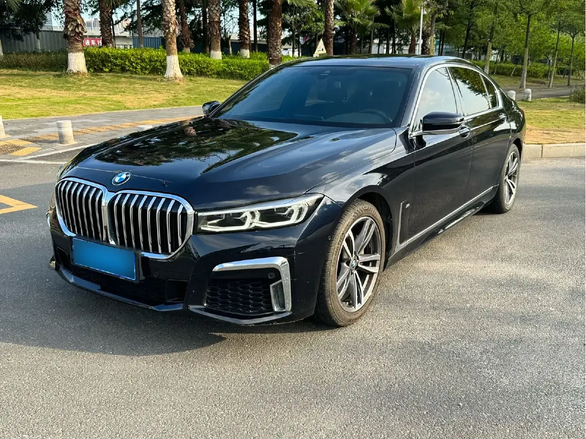 2021 BMW 7 Series 2.0T 265HP L4 8AT