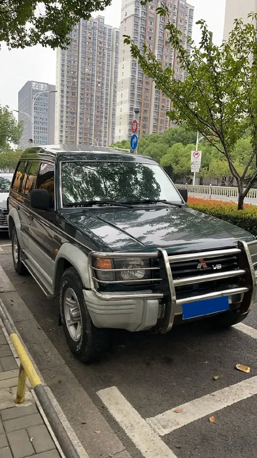 2009 Leopaard 6481 2.2L 129HP L4 5MT,autocango,china used car exporter,china ev exporter,chinese used car exporter,chinese used ev exporter