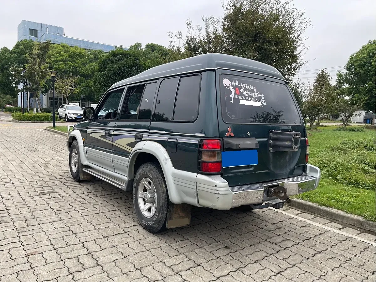 2009 Leopaard 6481 2.2L 129HP L4 5MT,autocango,china used car exporter,china ev exporter,chinese used car exporter,chinese used ev exporter