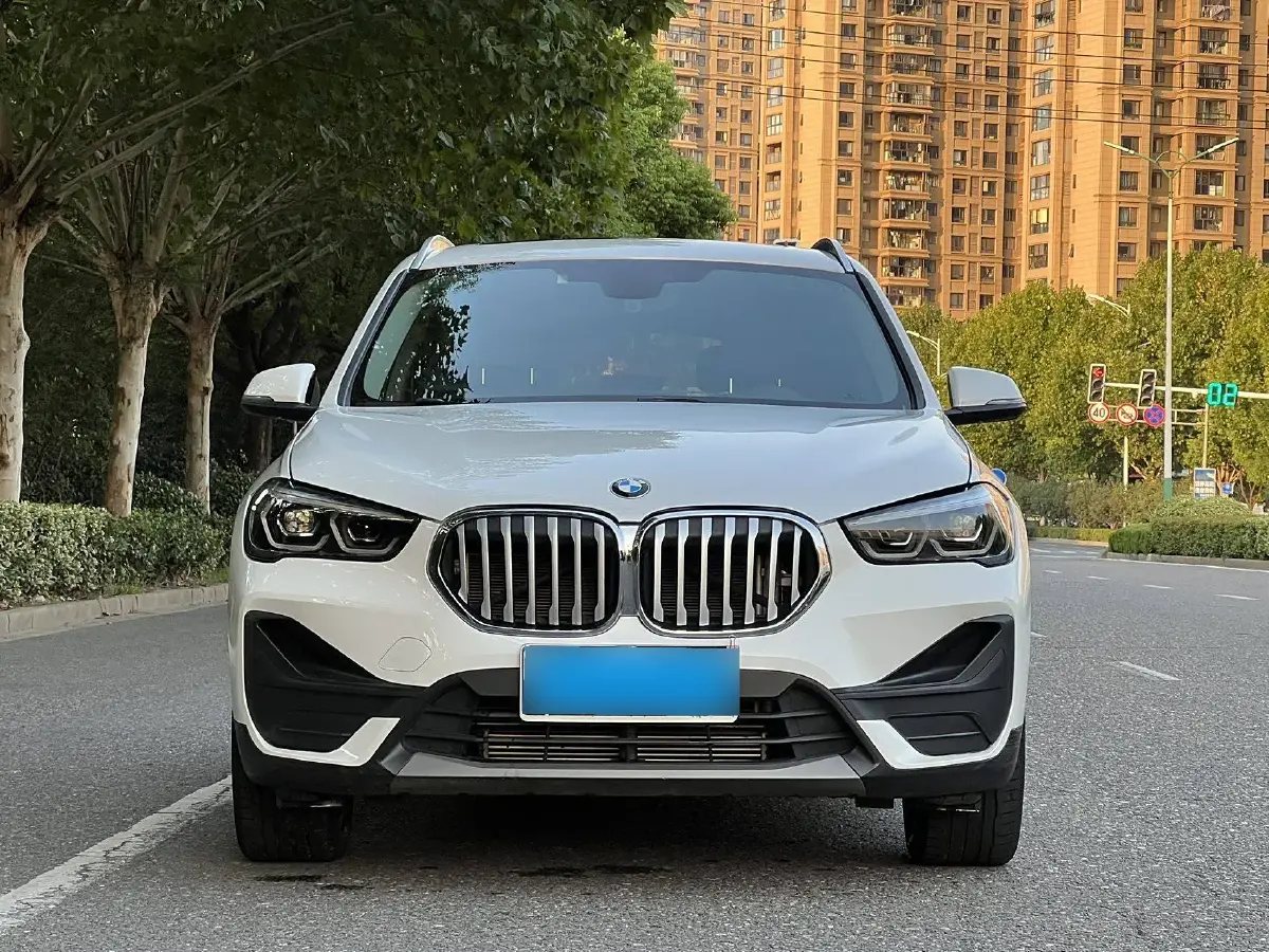 2021 BMW X1 2.0T 192HP L4 7DCT
