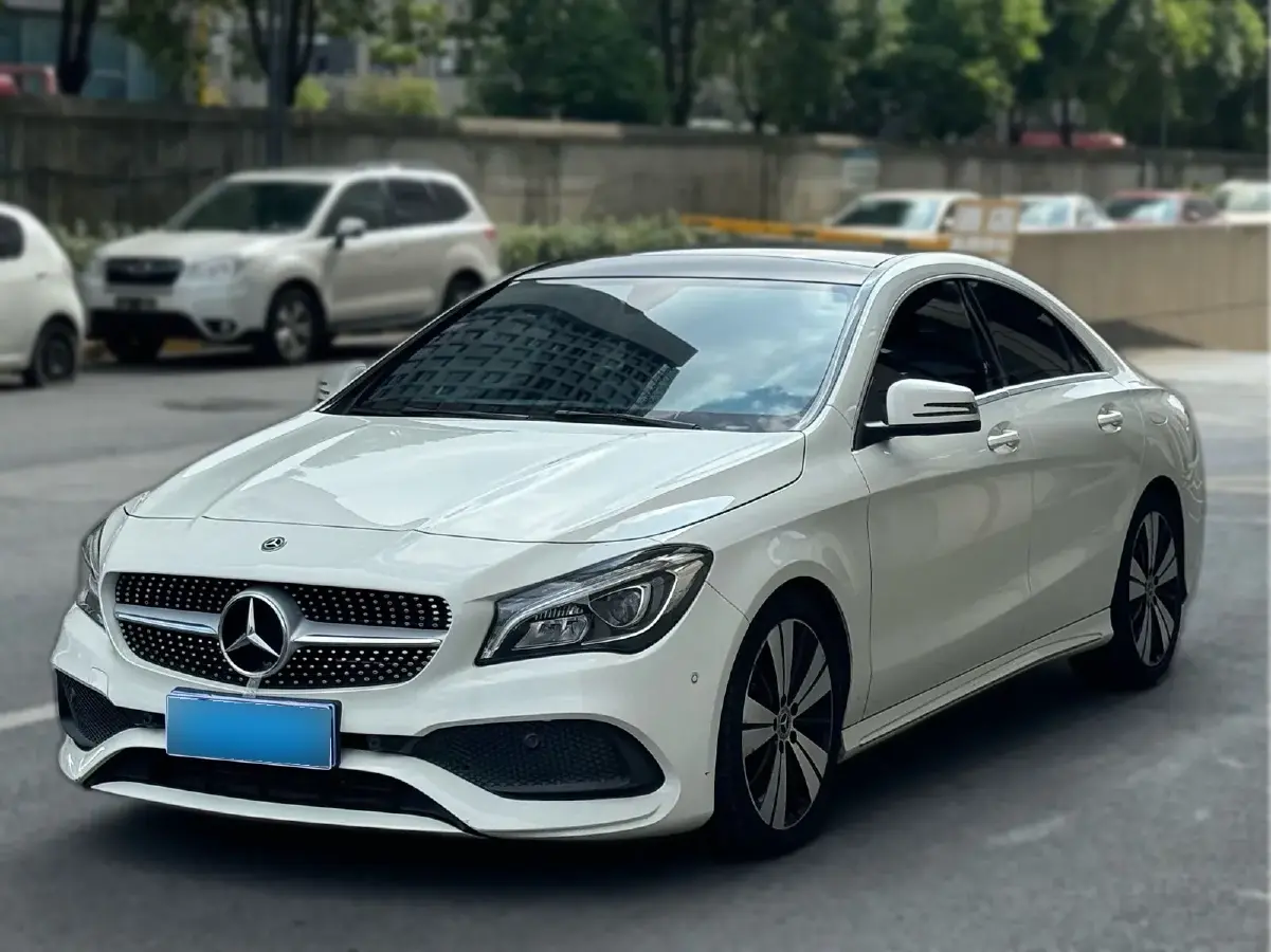 2016 Mercedes-Benz CLA Class 1.6T 156HP L4 7DCT
