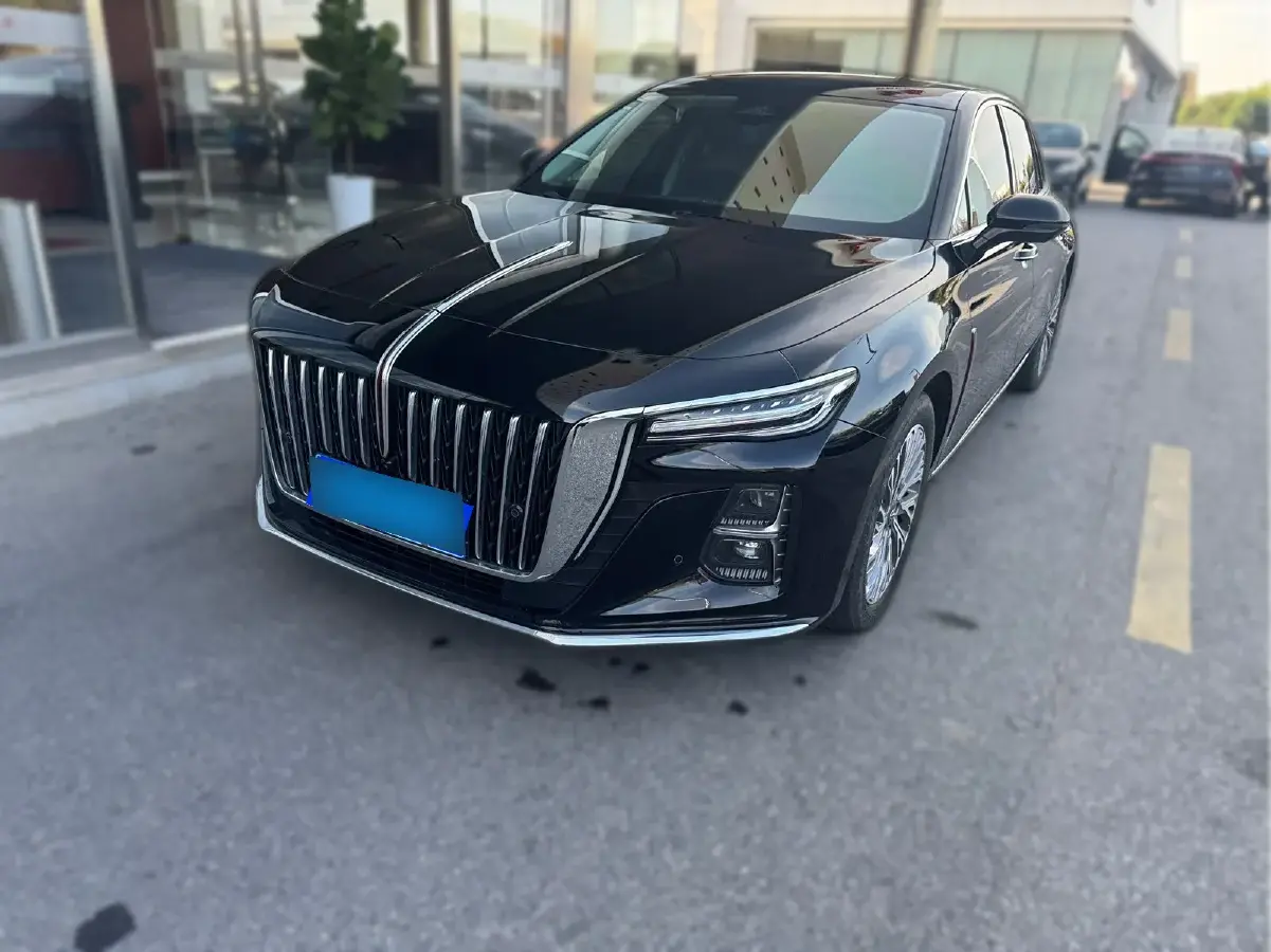 2023 HongQi H5 2.0T 224HP L4 8AT