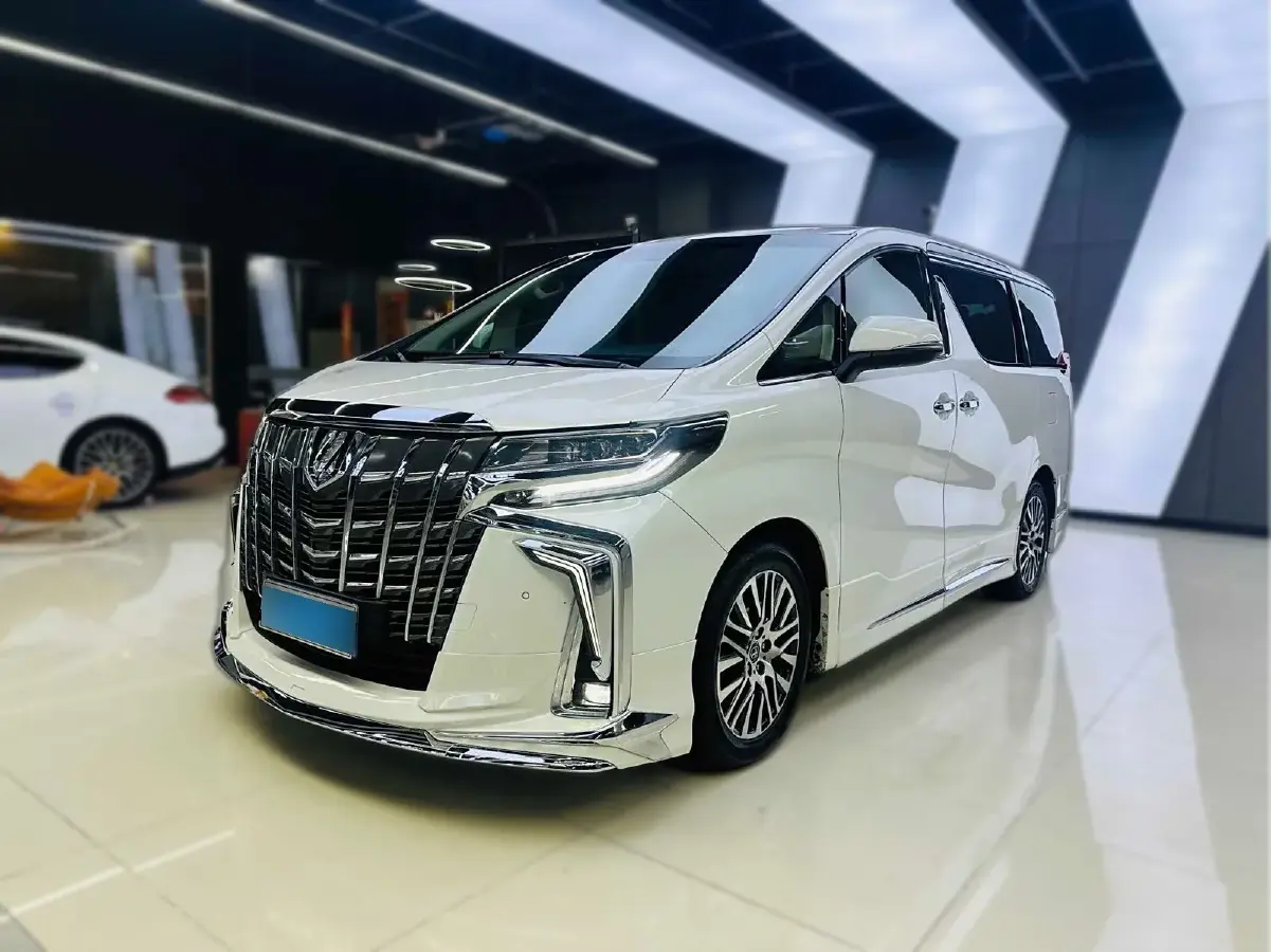 2015 Toyota Alphard 3.5L 275HP V6 6AT