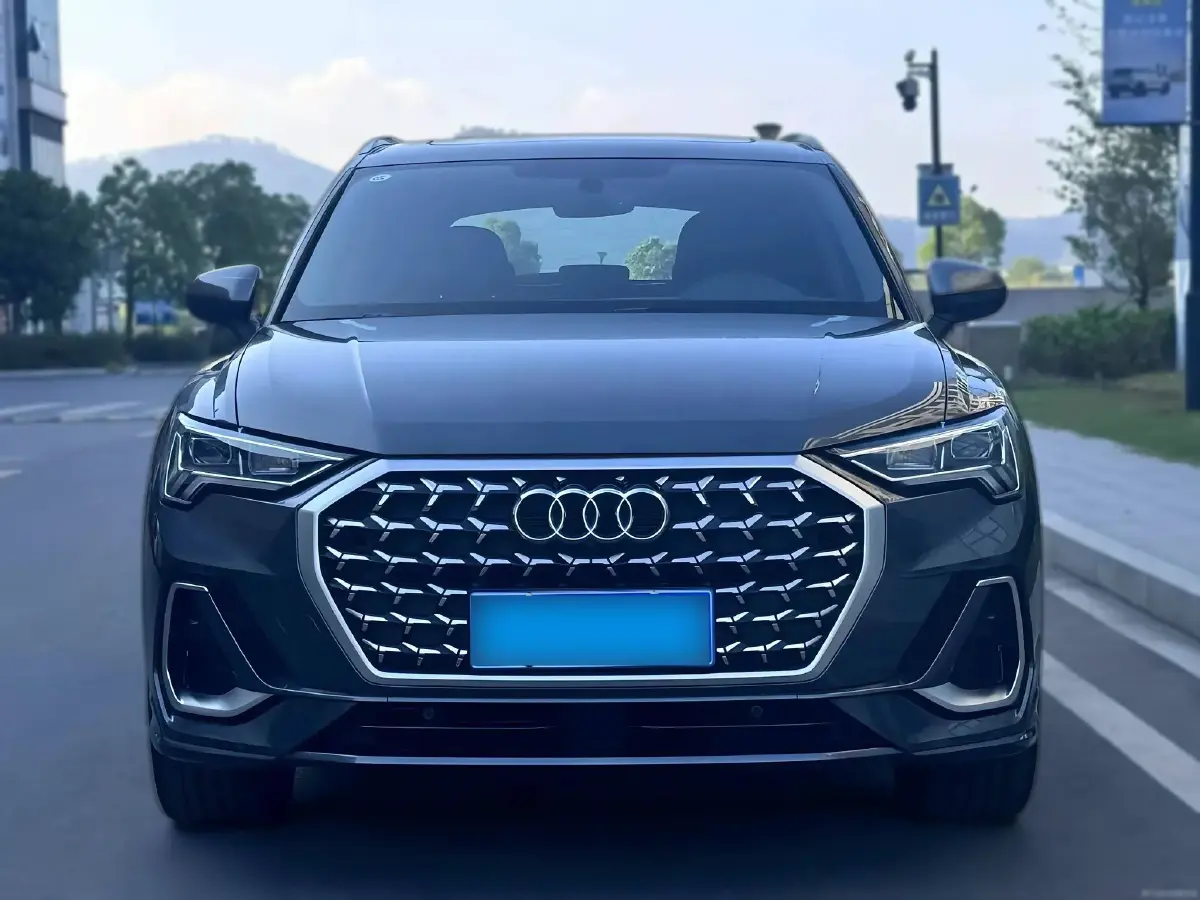 2023 Audi Q3 1.4T 150HP L4 7DCT