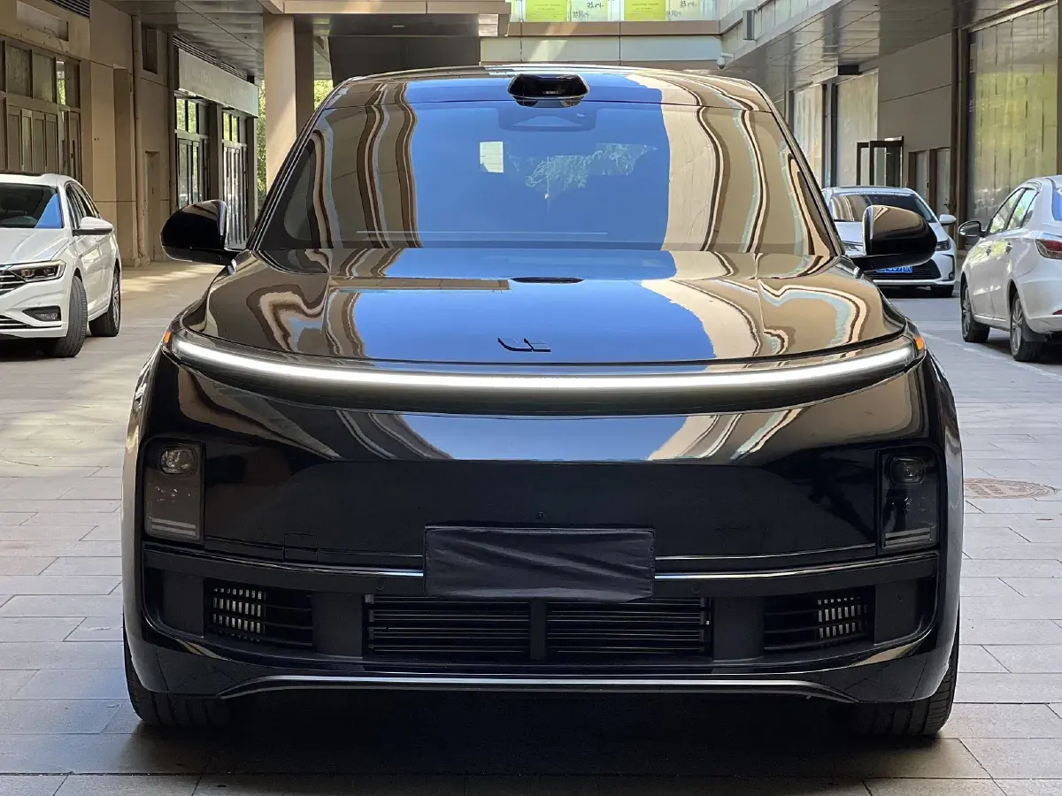 2024 Li L8 Range Extended 154HP REEV 42.8KWH