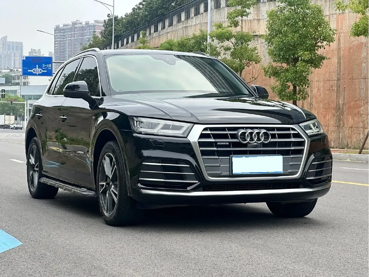 2020 Audi Q5L 2.0T 252HP L4 7DCT
