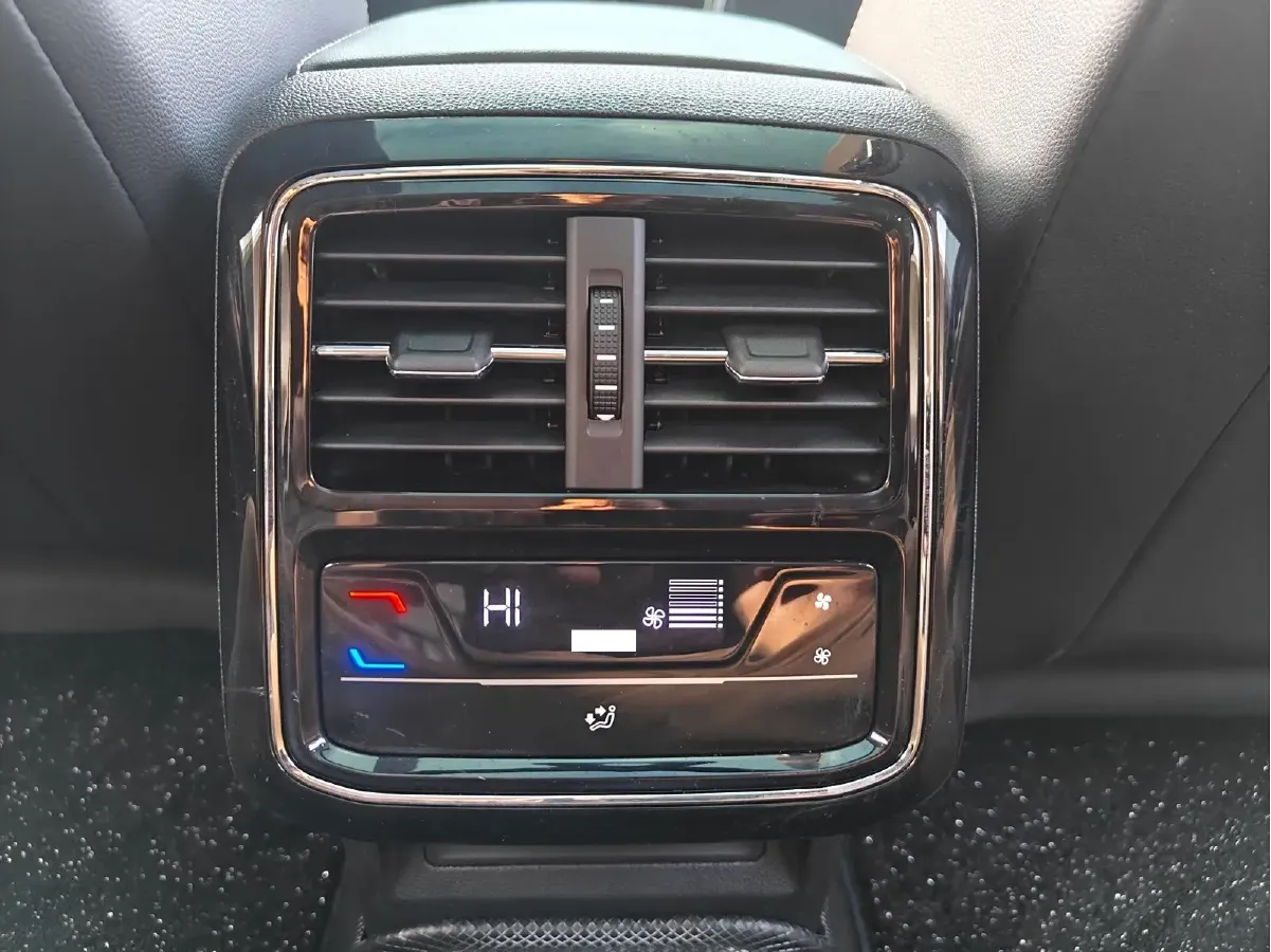 2022 Volkswagen Passat 2.0T 186HP L4 7DCT,autocango,china used car exporter,china ev exporter,chinese used car exporter,chinese used ev exporter