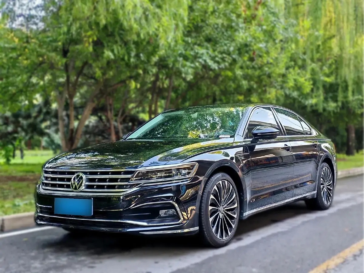 2021 Volkswagen Phideon 2.0T 224HP L4 7DCT