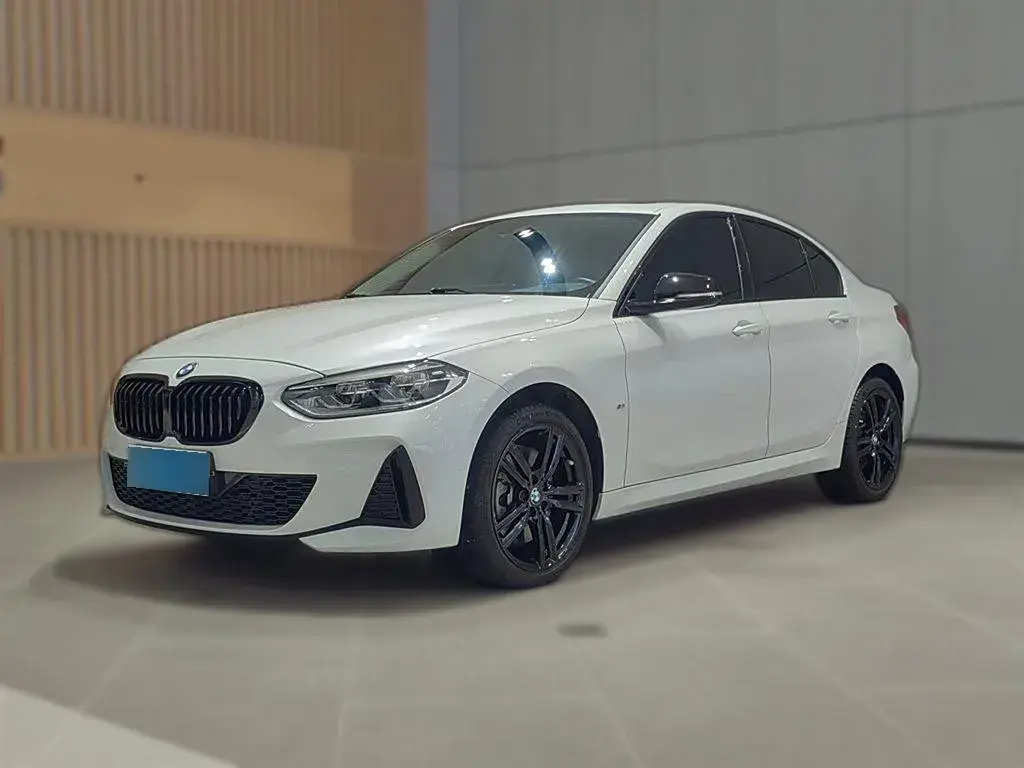 2022 BMW 1 Series 2.0T 192HP L4 7DCT