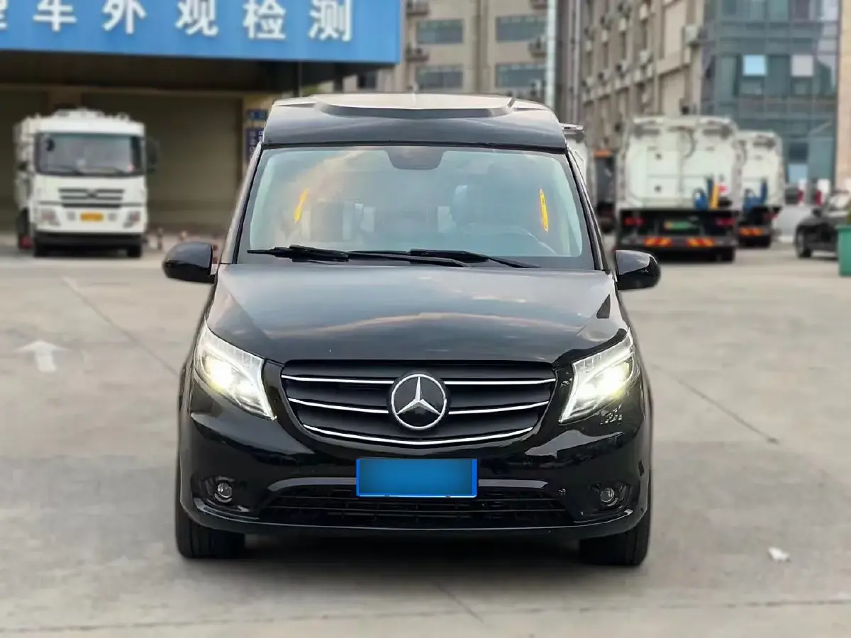 2018 Mercedes-Benz Vito 2.0T 211HP L4 7AT