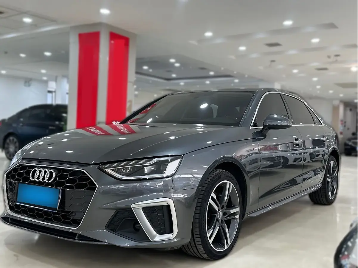 2021 Audi A4L 2.0T 190HP L4 7DCT