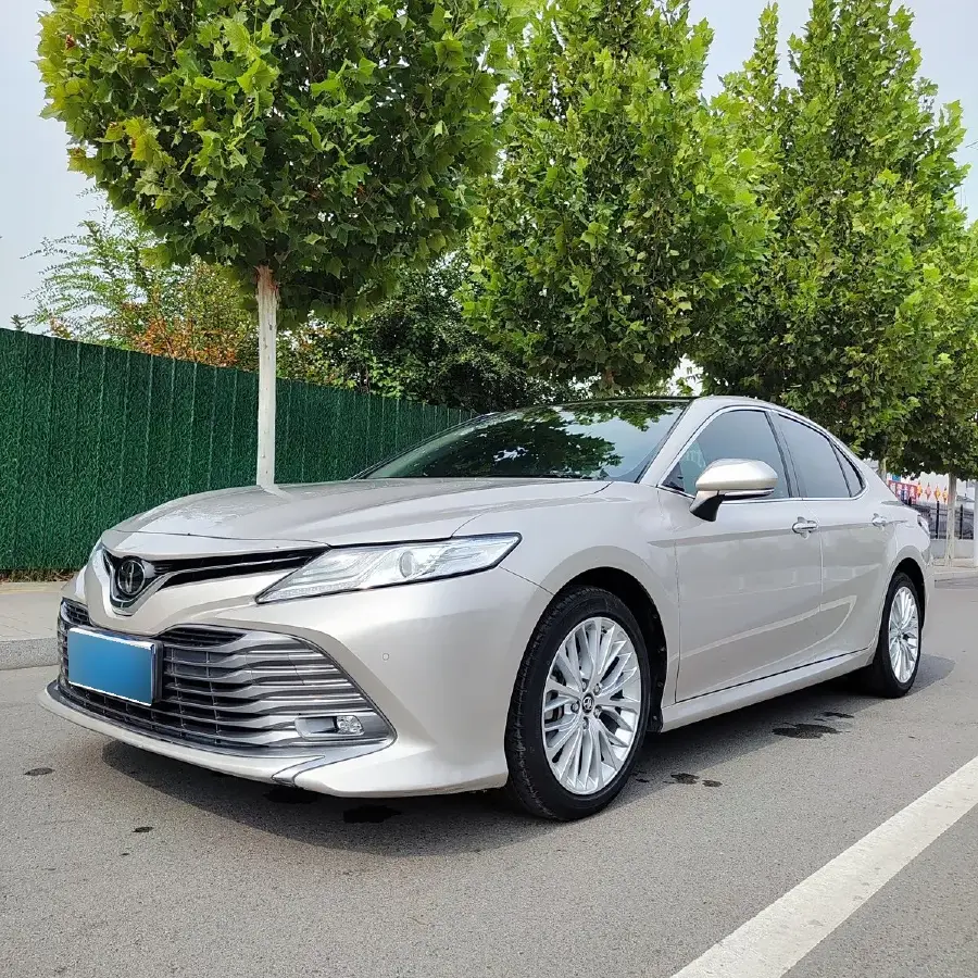 2018 Toyota Camry 2.5L 209HP L4 8AT