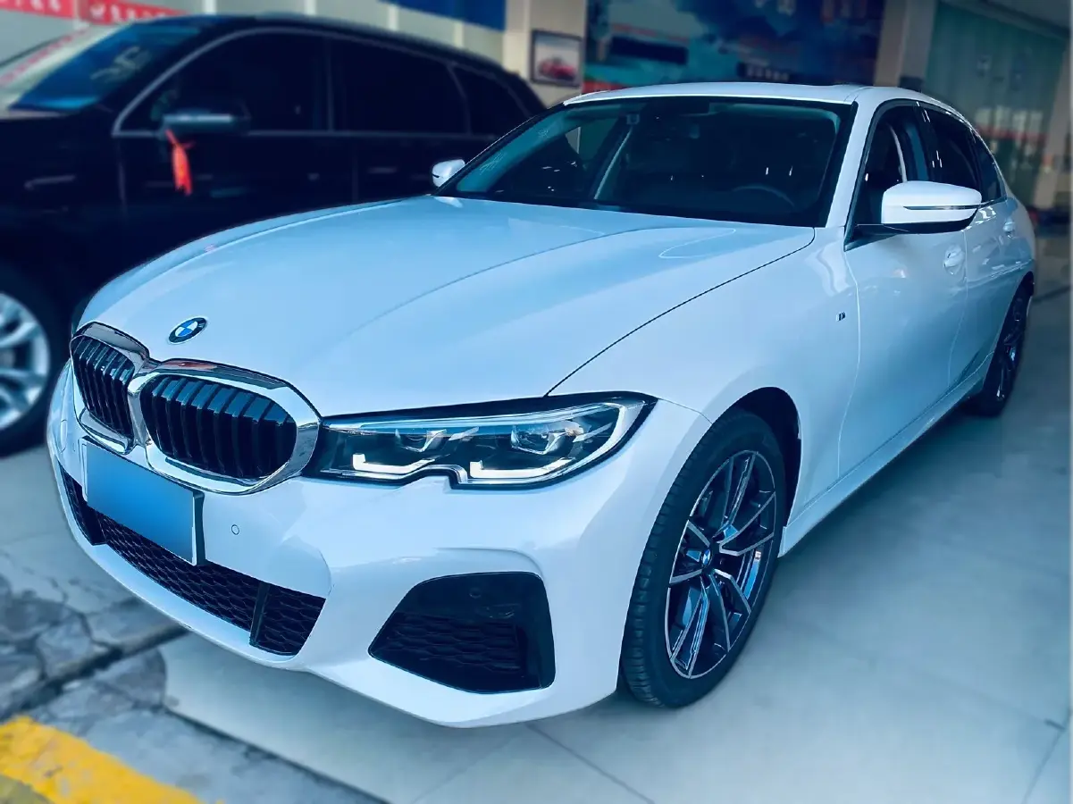 2022 BMW 3 Series 2.0T 156HP L4 8AT