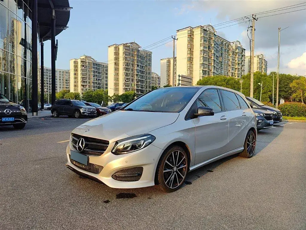 2015 Mercedes-Benz B Class 1.6T 156HP L4 7DCT