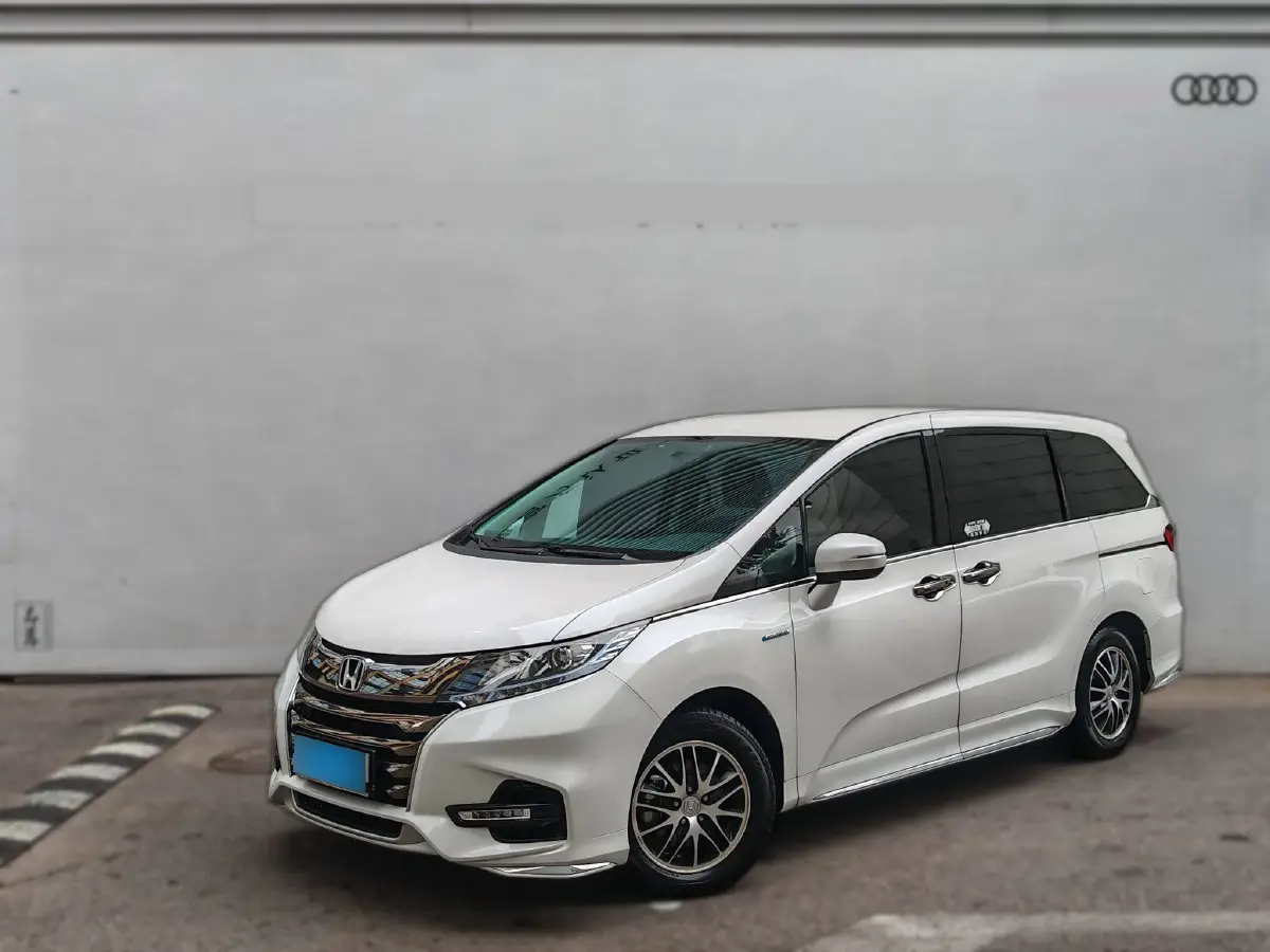 2019 Honda Odyssey 2.0L 146HP L4 E-CVT Hybrid