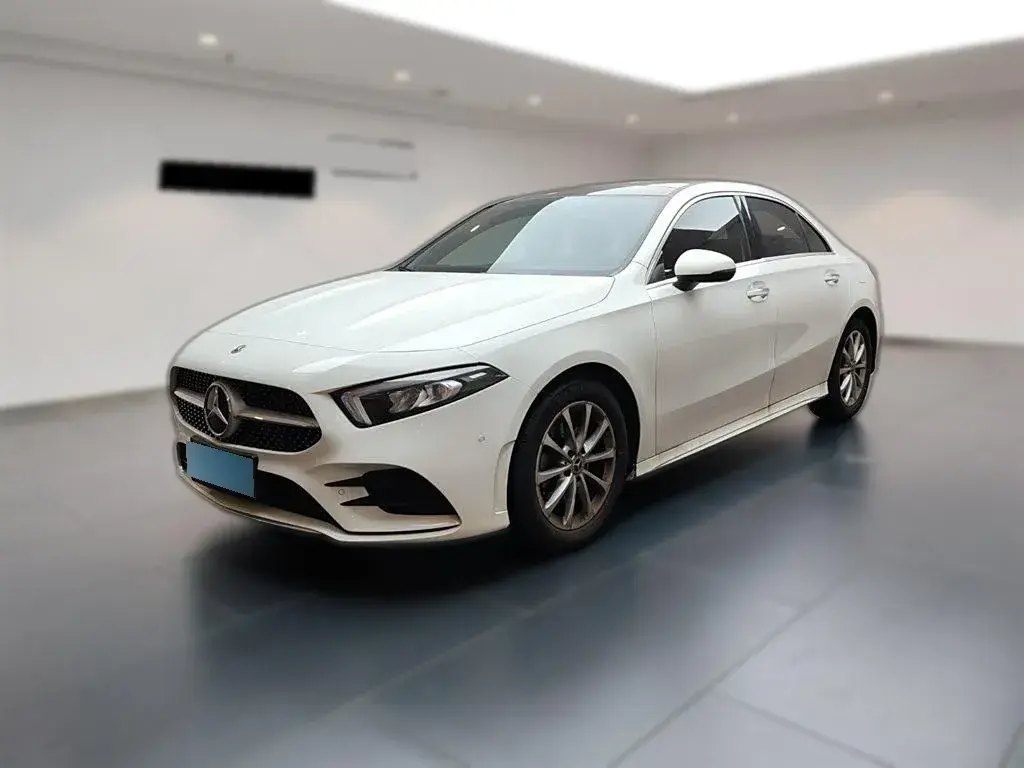 2022 Mercedes-Benz A Class 1.3T 163HP L4 7DCT