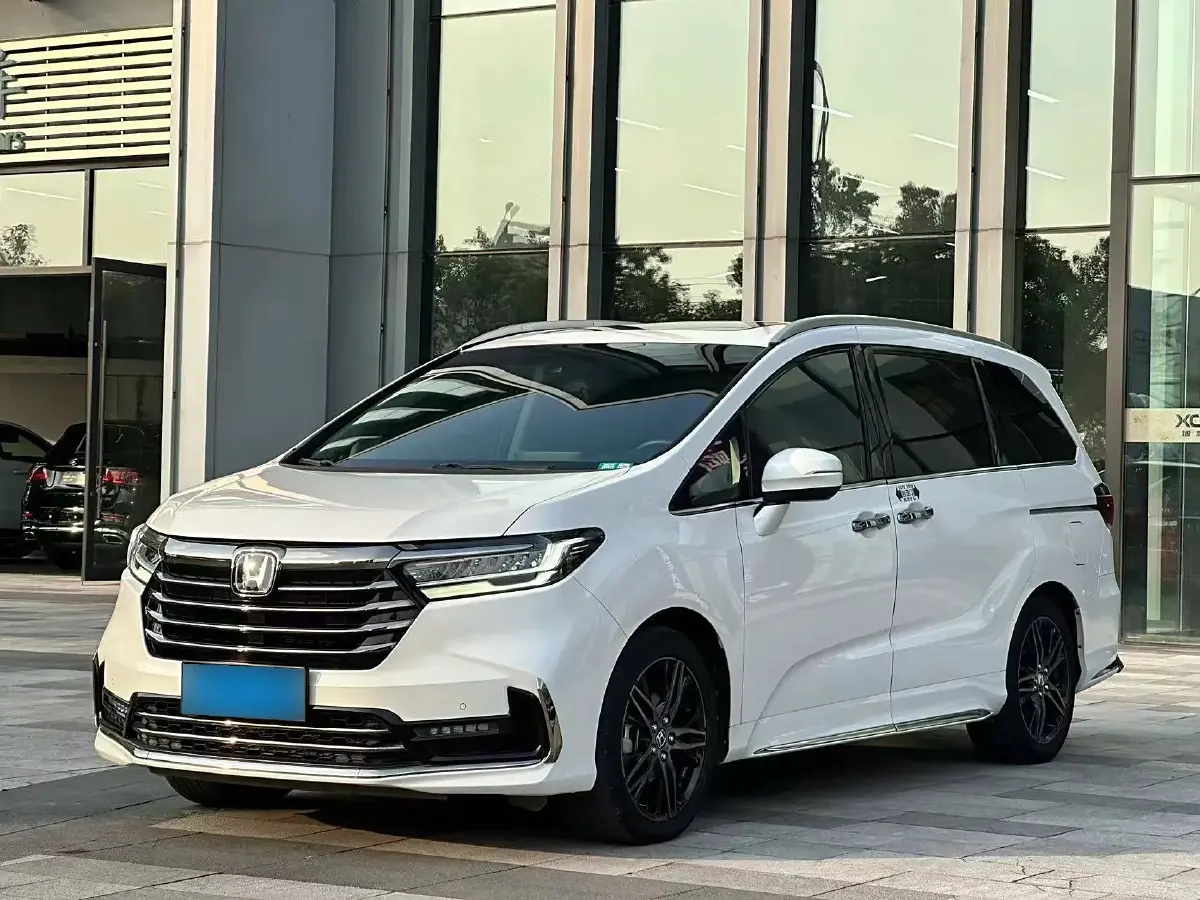 2022 Honda Odyssey 2.0L 146HP L4 E-CVT Hybrid