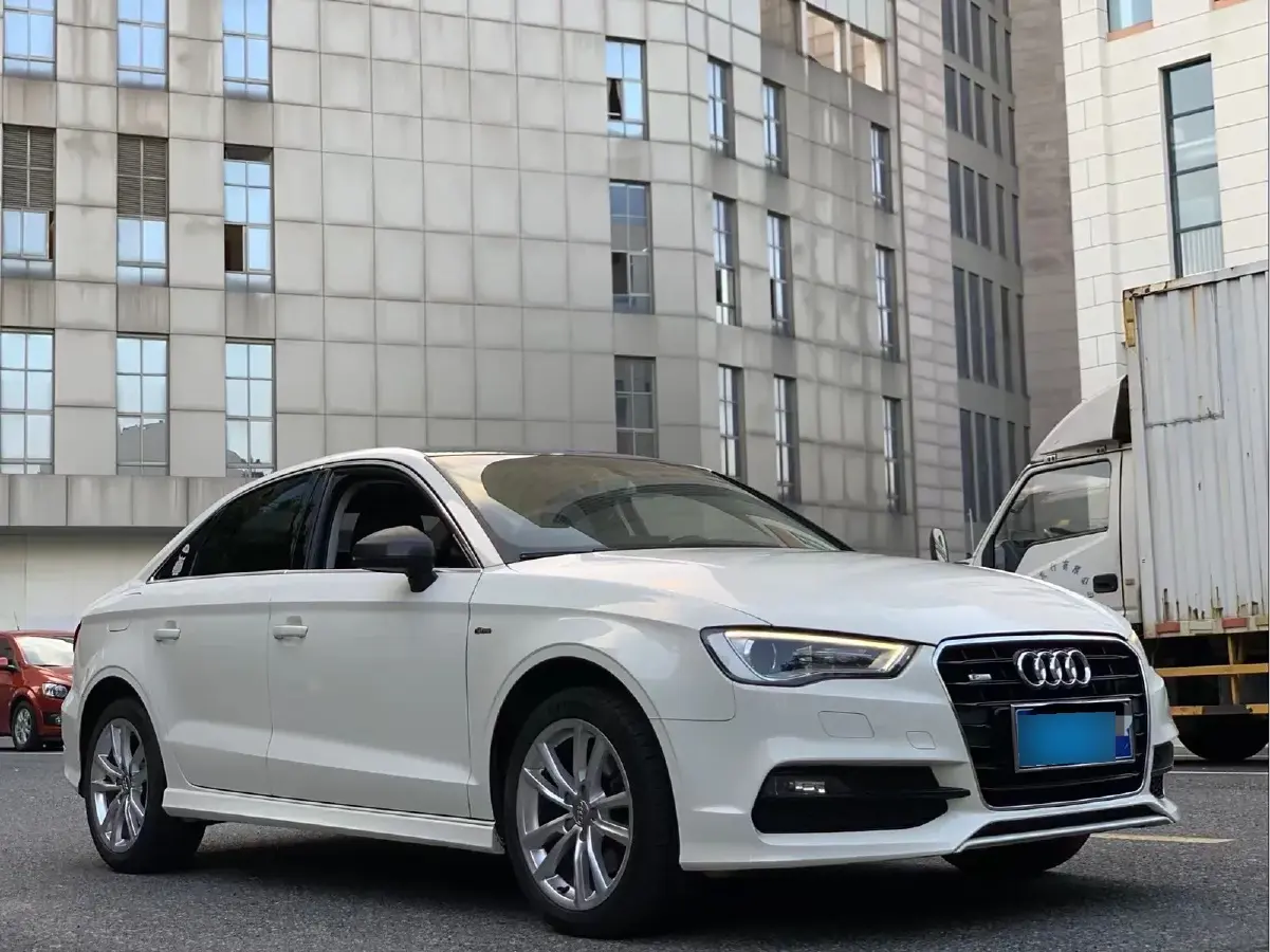 2014 Audi A3 1.8T 180HP L4 6DCT