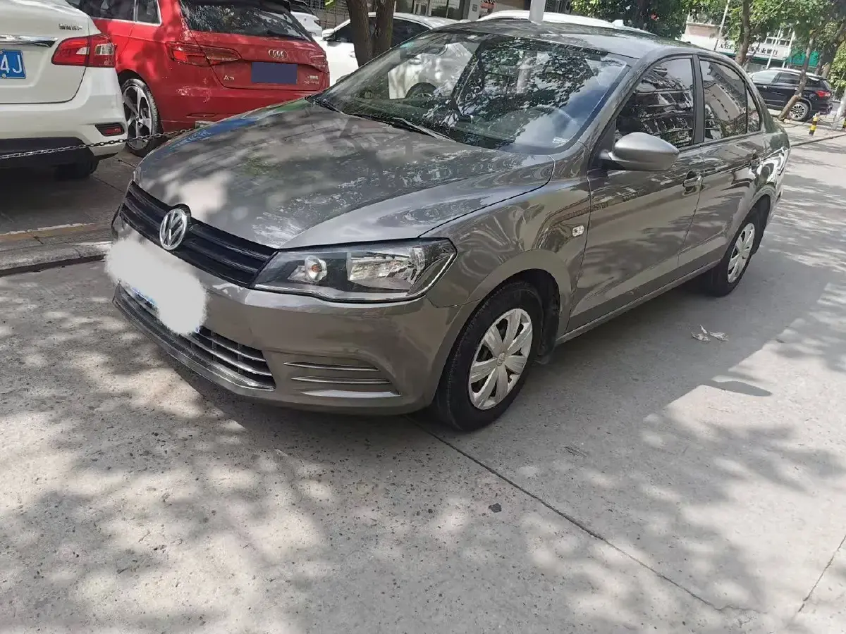2013 Volkswagen Jetta 1.6L 110HP L4 6AT