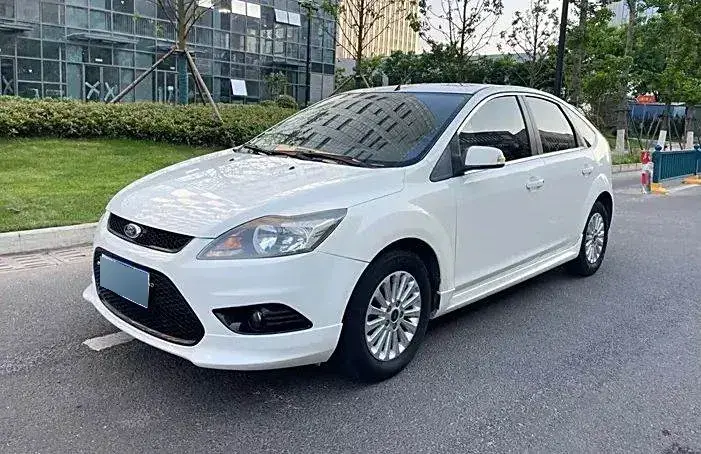 2013 Ford Focus 1.8L 124HP L4 4AT