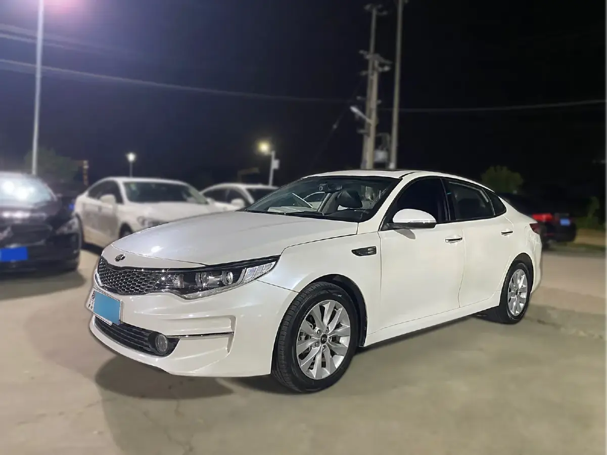 2016 Kia K5 2.0L 161HP L4 6AT