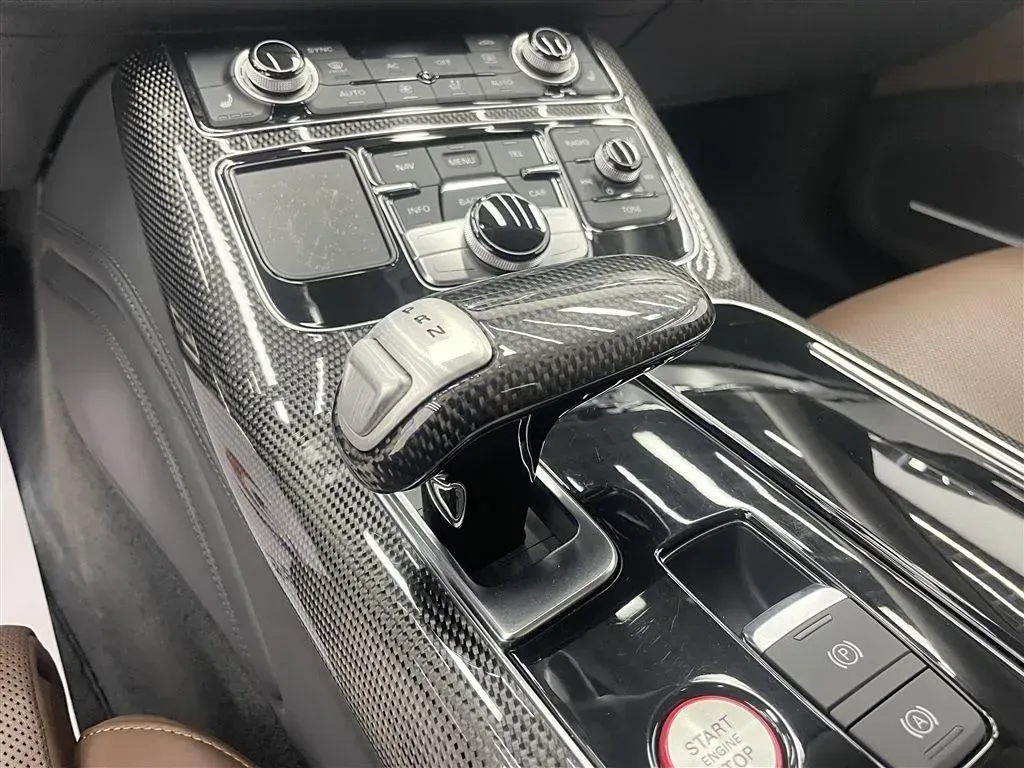 2013 Audi S8 4.0T 520HP V8 8AT,autocango,china used car exporter,china ev exporter,chinese used car exporter,chinese used ev exporter