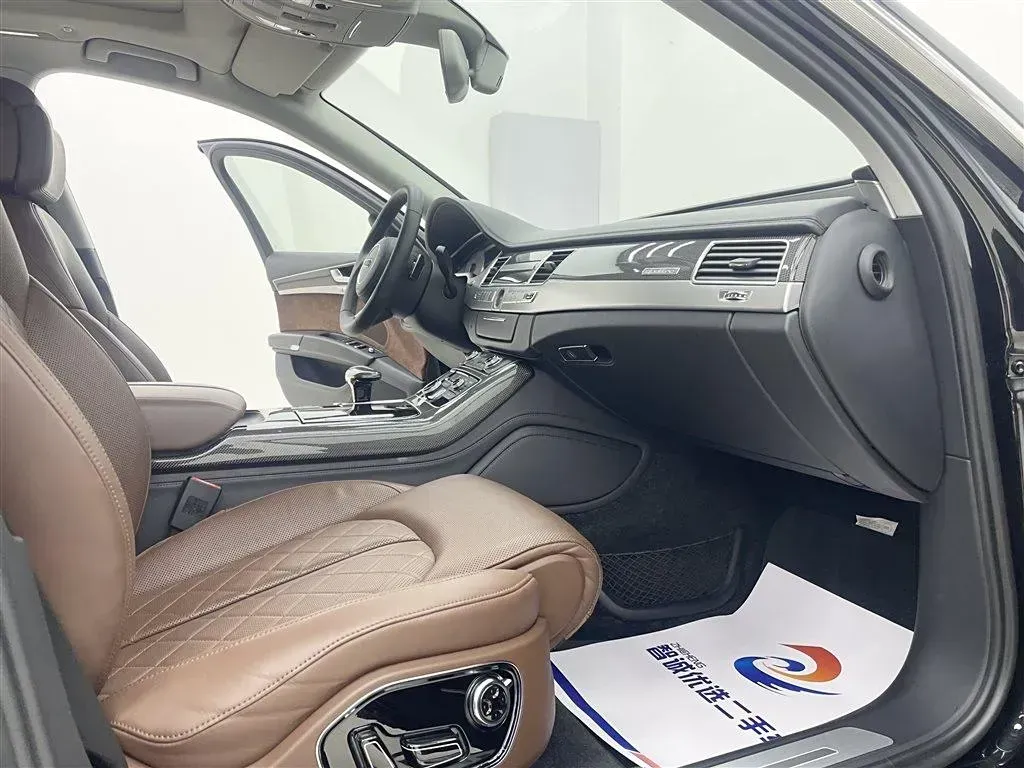 2013 Audi S8 4.0T 520HP V8 8AT,autocango,china used car exporter,china ev exporter,chinese used car exporter,chinese used ev exporter