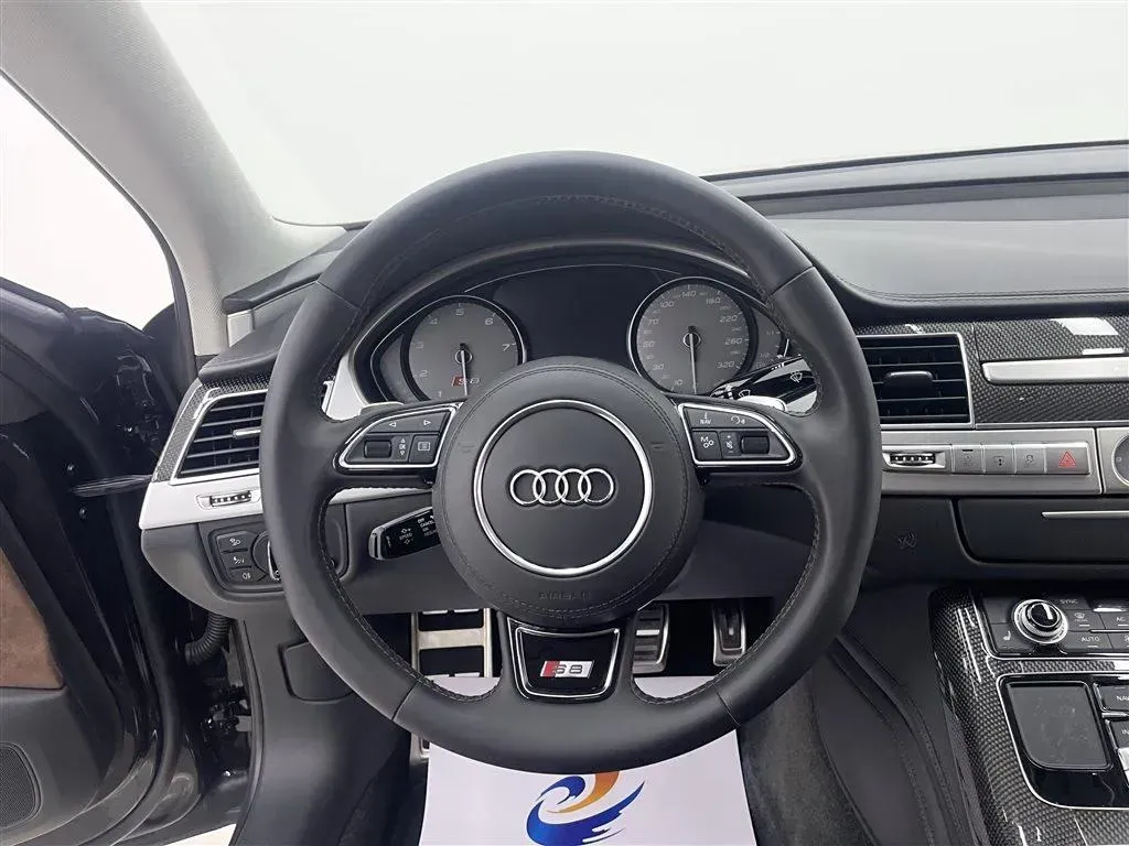 2013 Audi S8 4.0T 520HP V8 8AT,autocango,china used car exporter,china ev exporter,chinese used car exporter,chinese used ev exporter