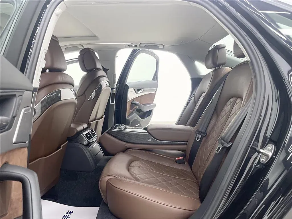 2013 Audi S8 4.0T 520HP V8 8AT,autocango,china used car exporter,china ev exporter,chinese used car exporter,chinese used ev exporter