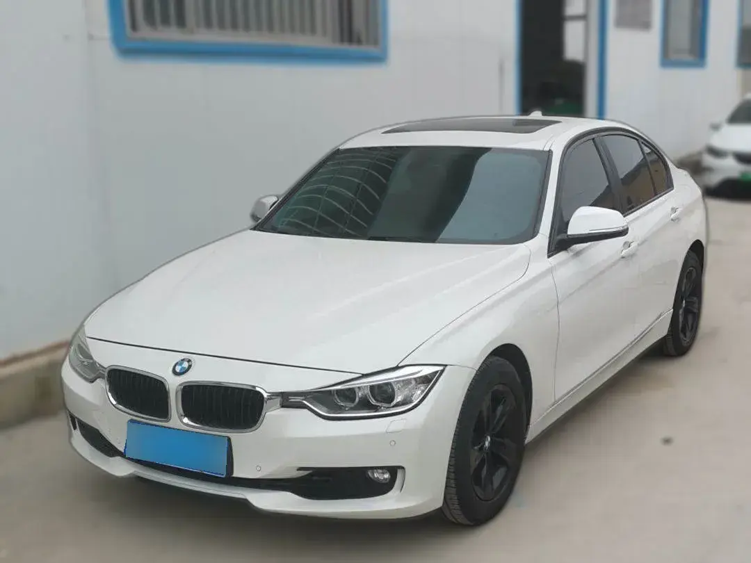 2015 BMW 3 Series 2.0T 184HP L4 8AT