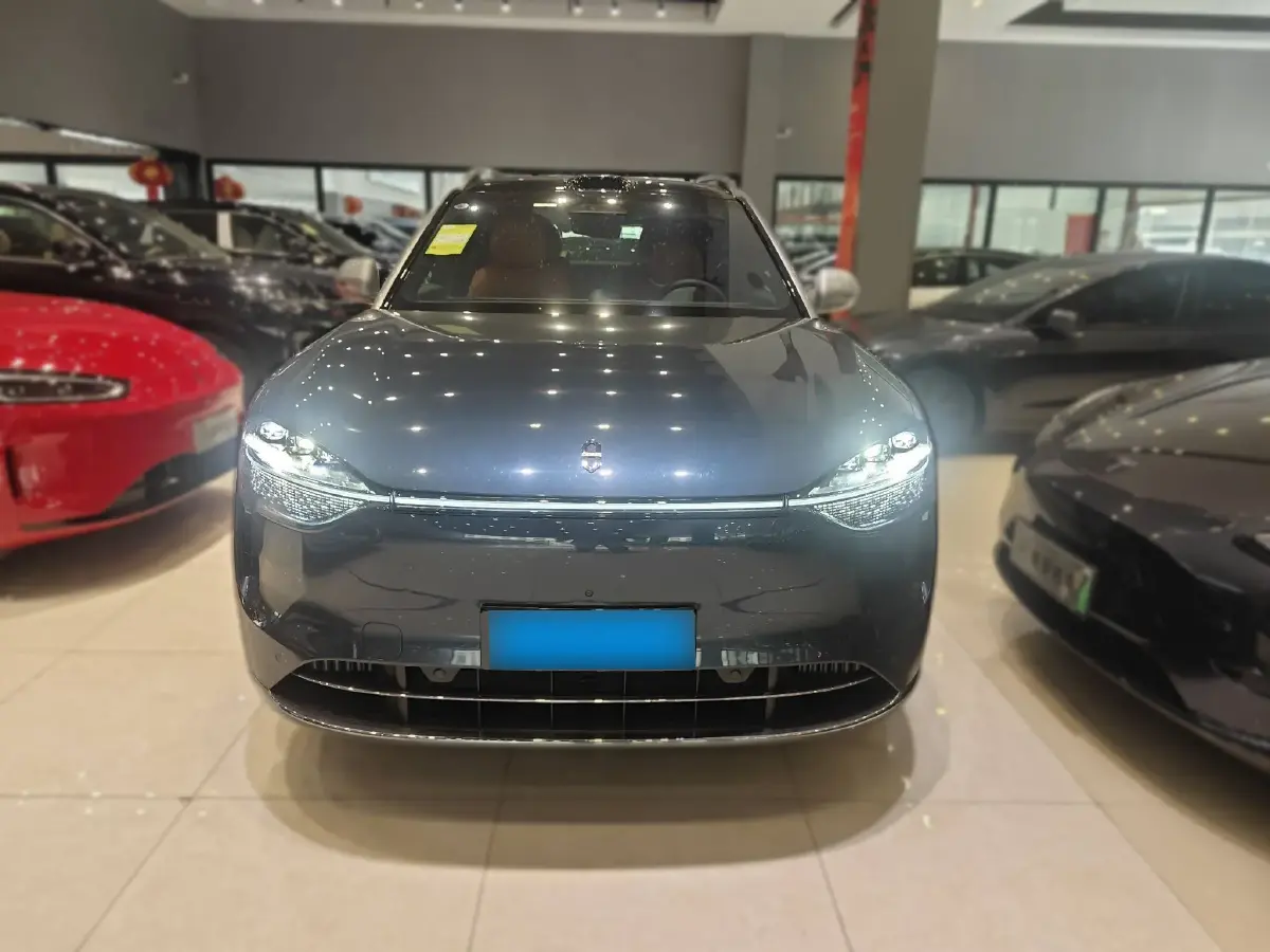 2024 HIMA M9 1.5T 152HP L4 REEV 42KWH