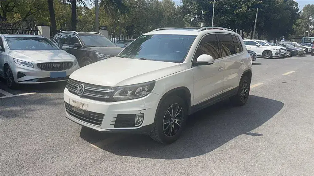2015 Volkswagen Tiguan 1.8T 160HP L4 6AT