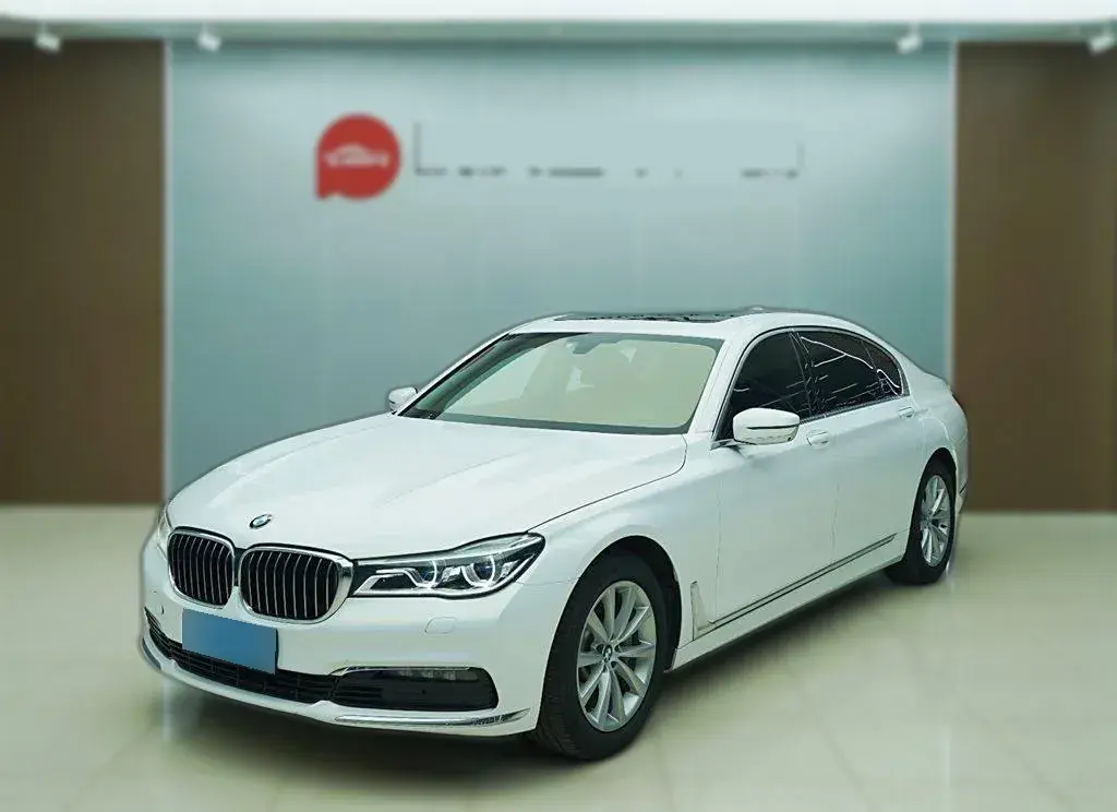 2016 BMW 7 Series 2.0T 258HP L4 8AT