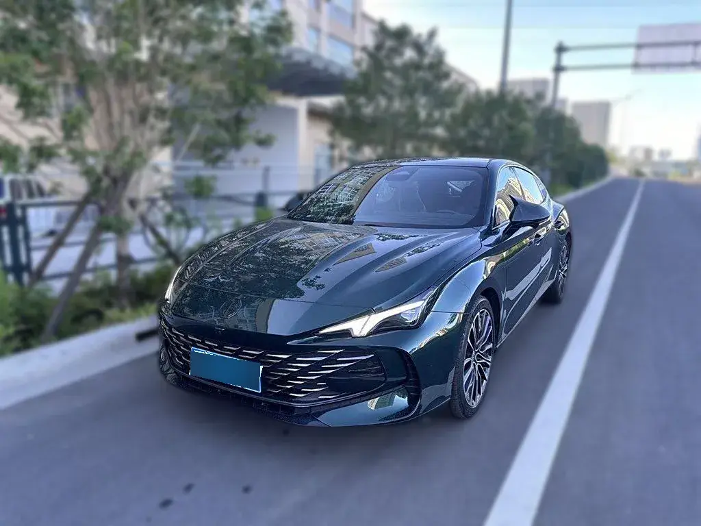 2023 MG 7 2.0T 261HP L4 9AT