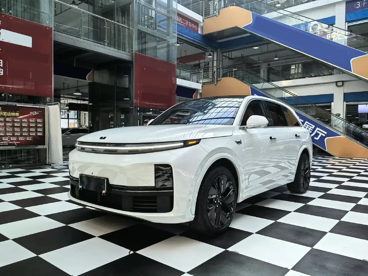 2023 Li L7 Range Extended 154HP REEV 40.9KWH