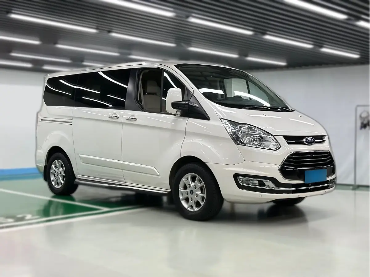 2016 Ford Tourneo 2.0T 203HP L4 5MT