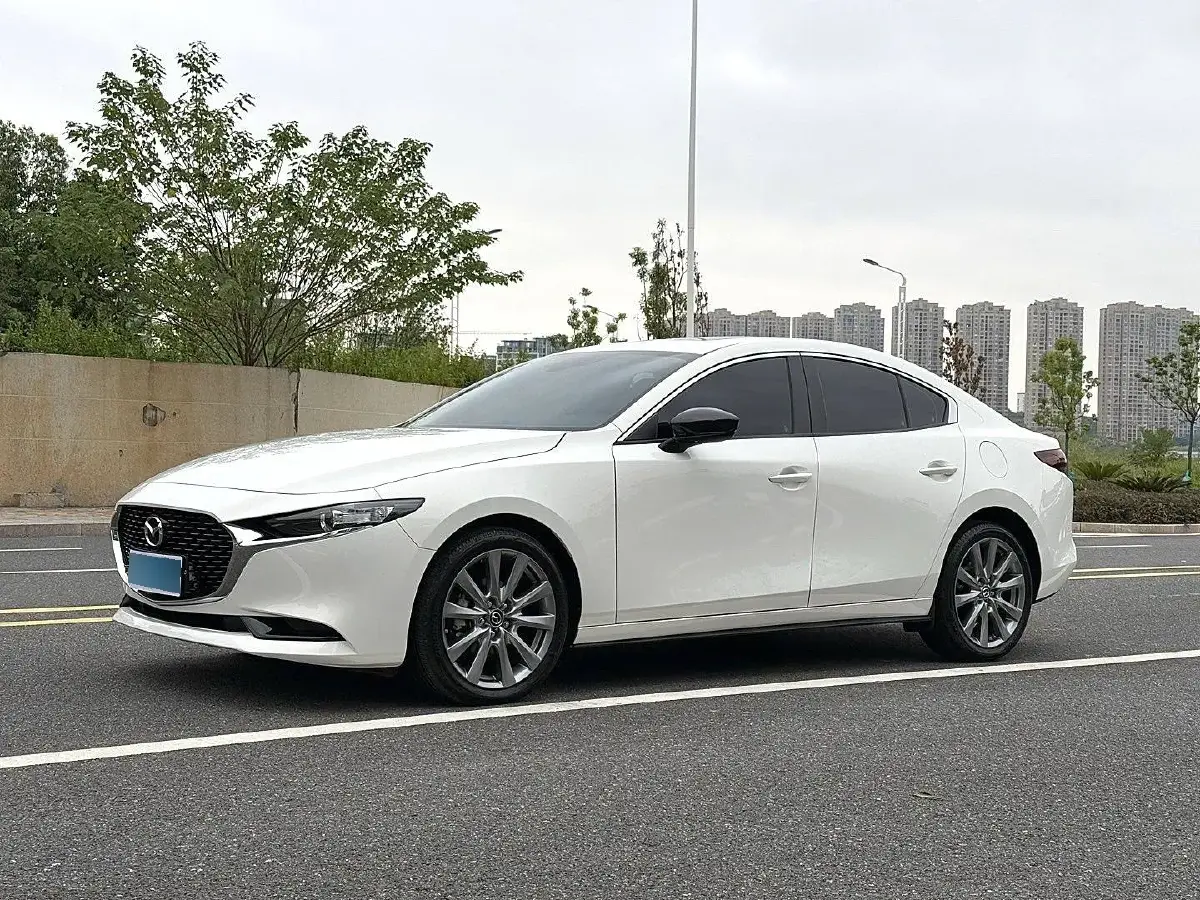 2023 Mazda 3 Axela 2.0L 158HP L4 6AT