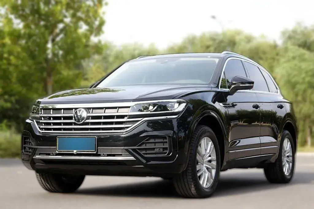 2023 Volkswagen Touareg 2.0T 265HP L4 8AT