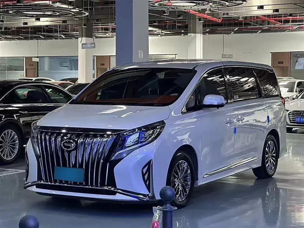 2021 GAC Trumpchi M8 2.0T 252HP L4 8AT