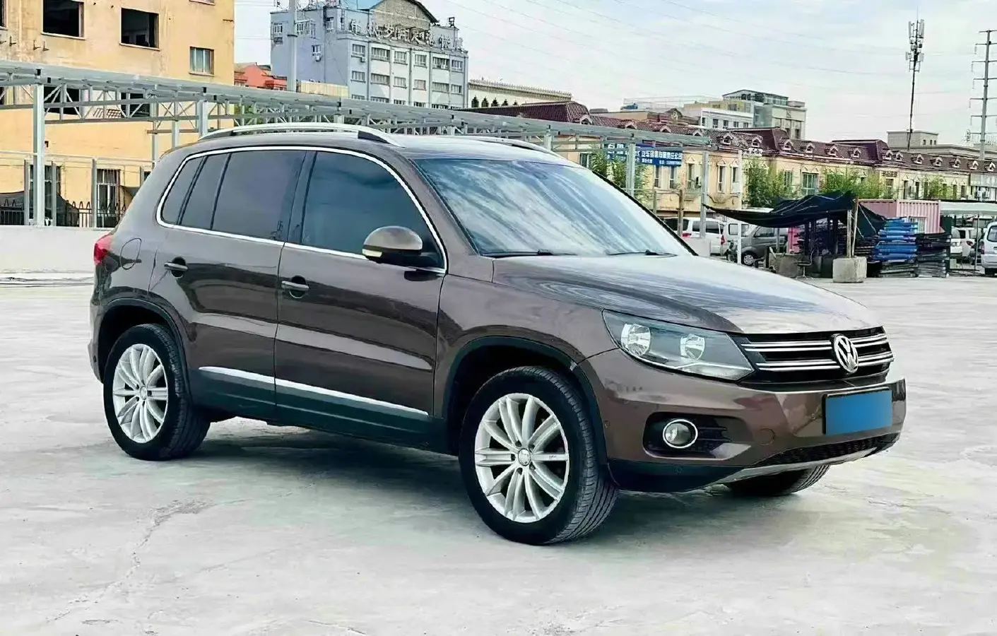 2012 Volkswagen Tiguan 2.0T 170HP L4 6AT