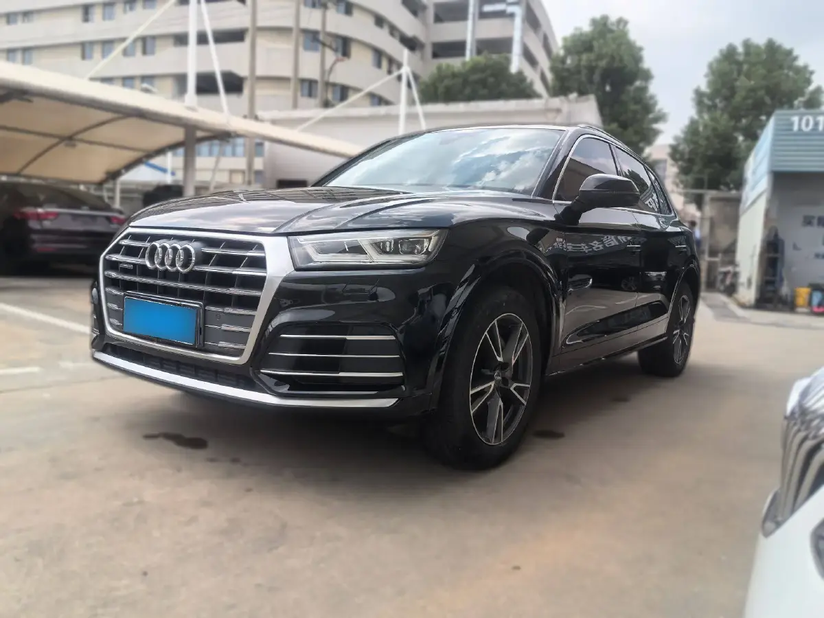 2020 Audi Q5L 2.0T 190HP L4 7DCT