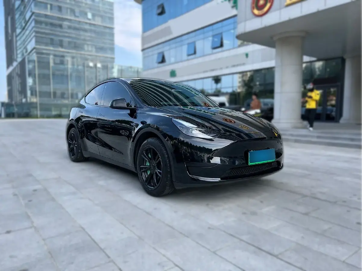 2022 Tesla Model Y BEV 60KWH