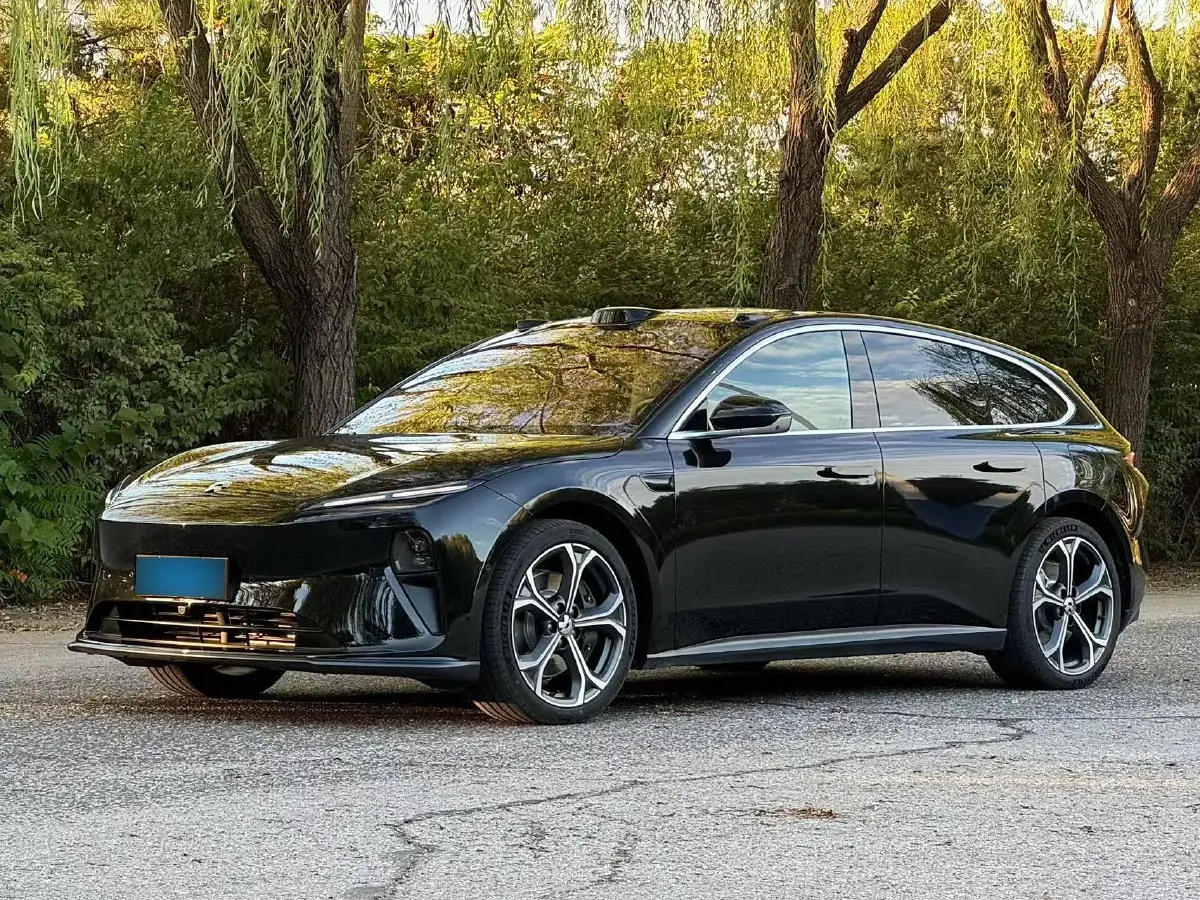 2024 NIO ET5T BEV 75KWH