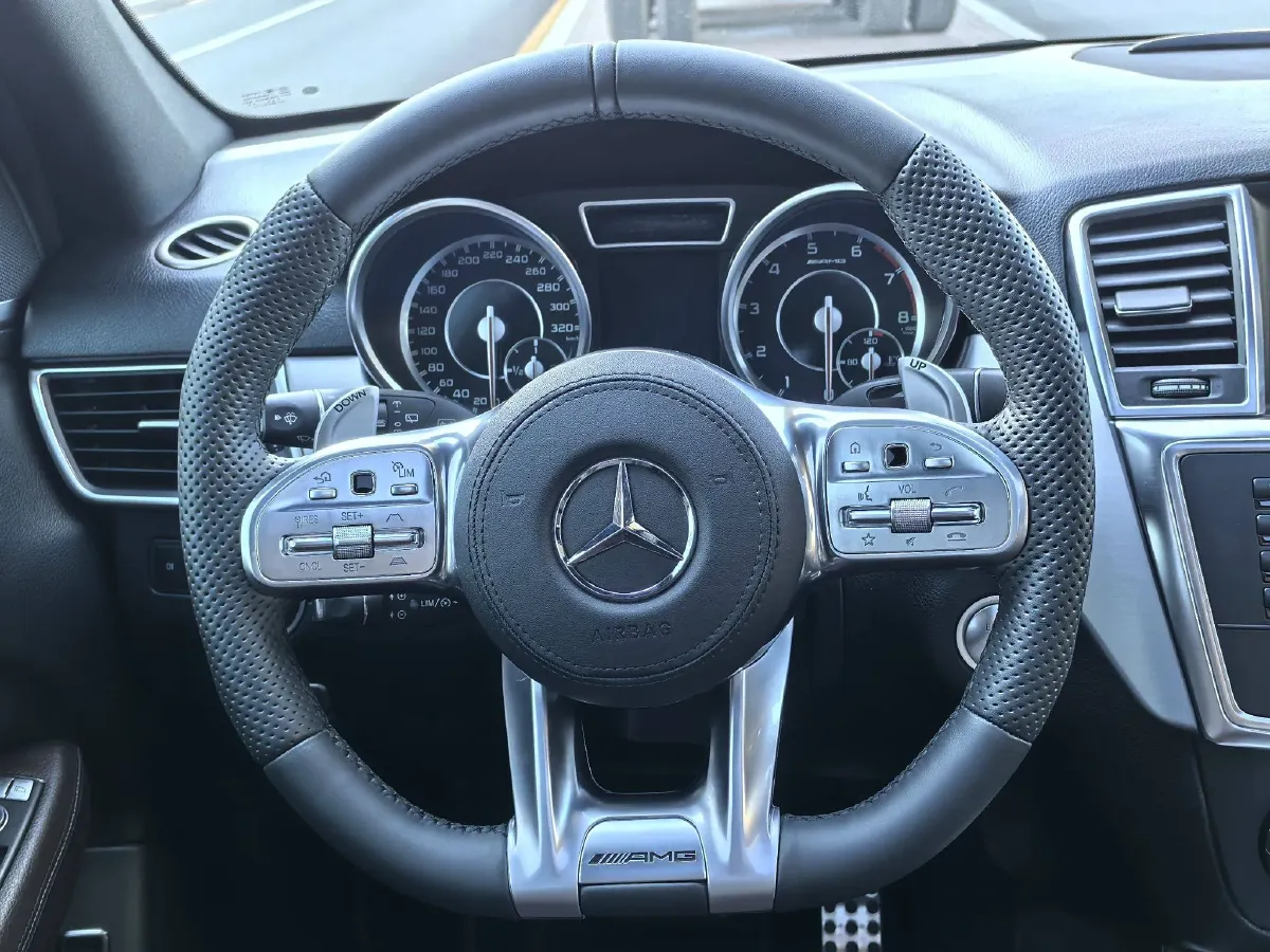 2014 Mercedes-Benz M AMG 5.5T 525HP V8 7AT,autocango,china used car exporter,china ev exporter,chinese used car exporter,chinese used ev exporter