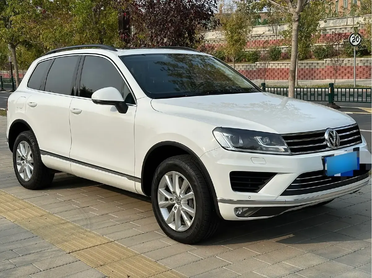 2016 Volkswagen Touareg 3.0T 320HP V6 8AT