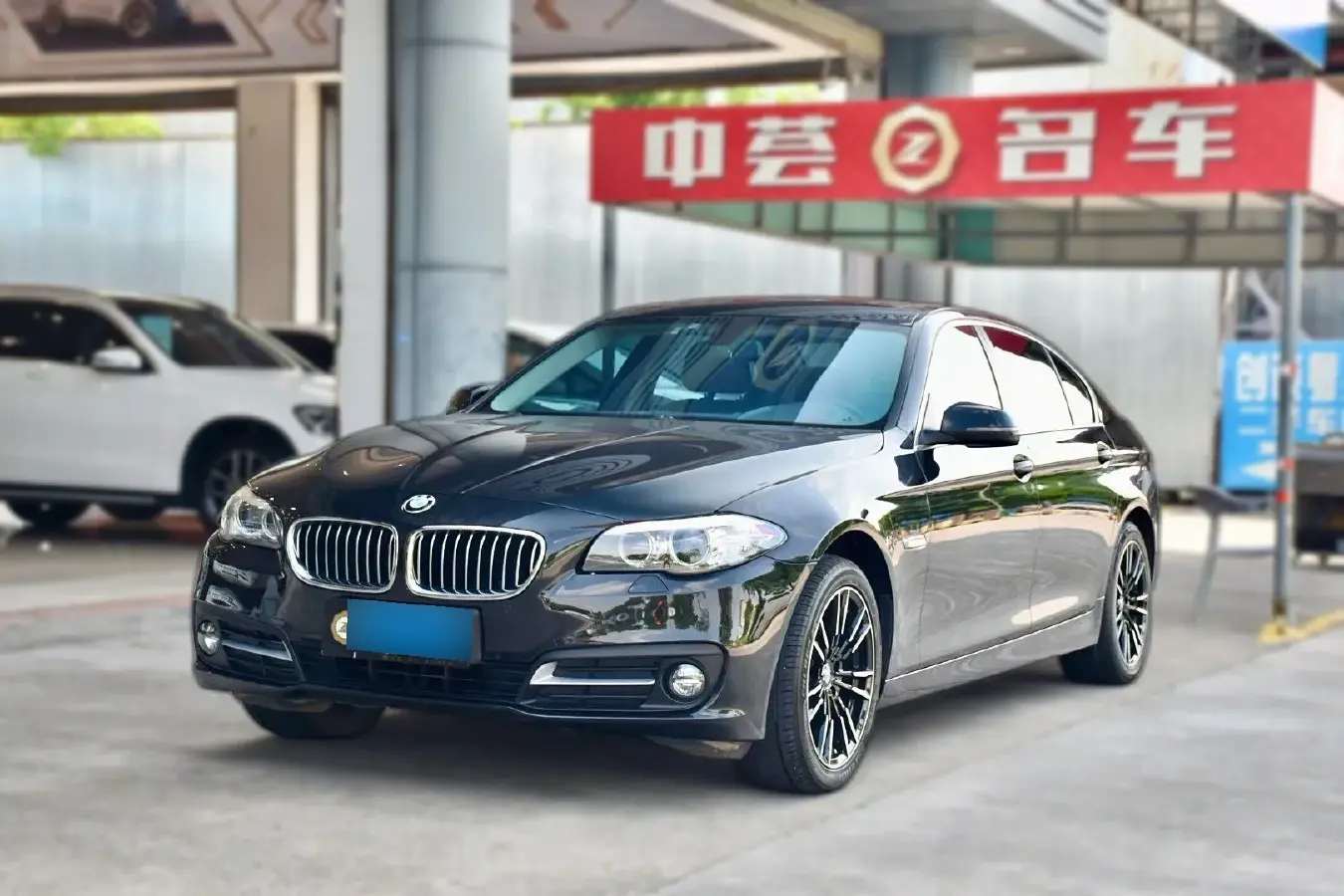 2014 BMW 5 Series 2.0T 184HP L4 8AT