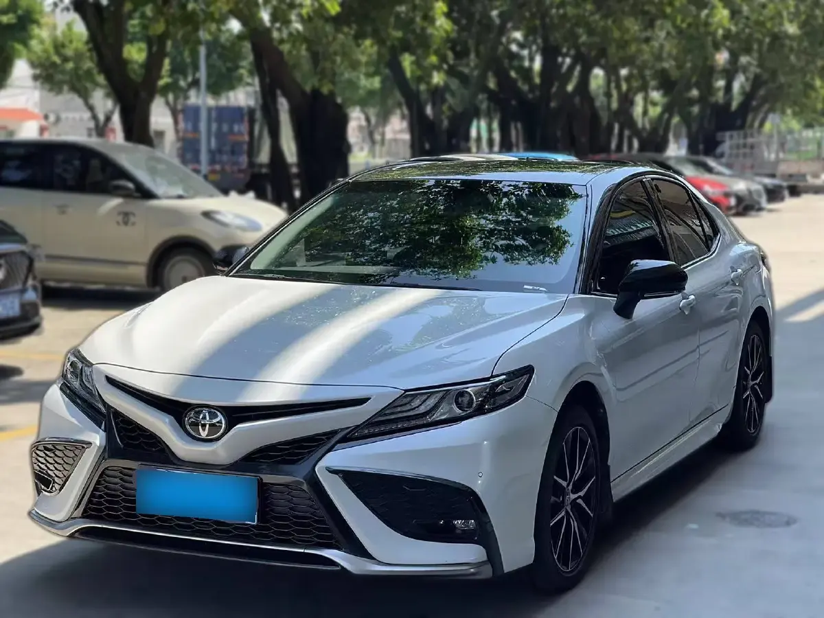 2021 Toyota Camry 2.5L 209HP L4 8AT