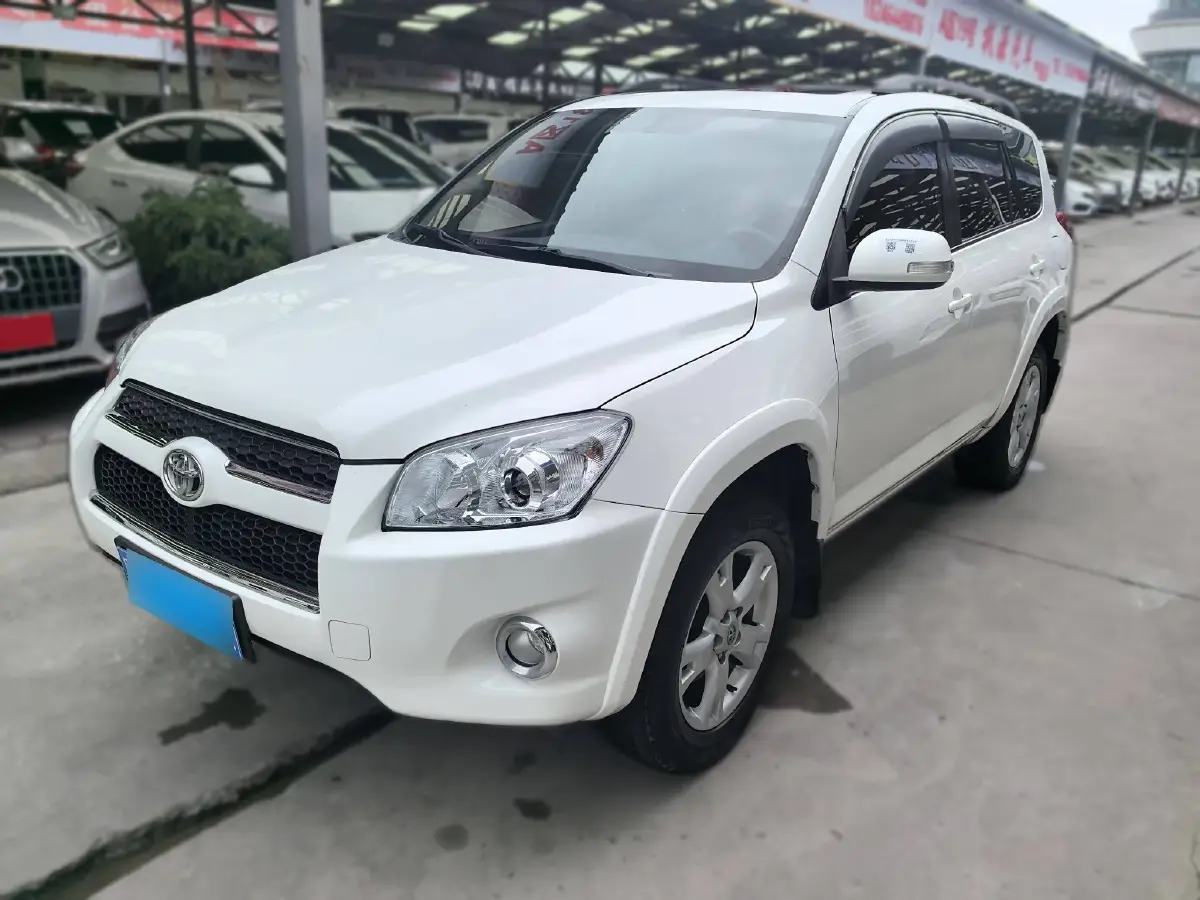 2012 Toyota RAV4 2.0L 150HP L4 4AT
