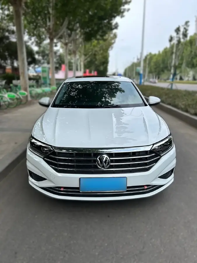 2020 Volkswagen Sagitar 1.4T 150HP L4 7DCT