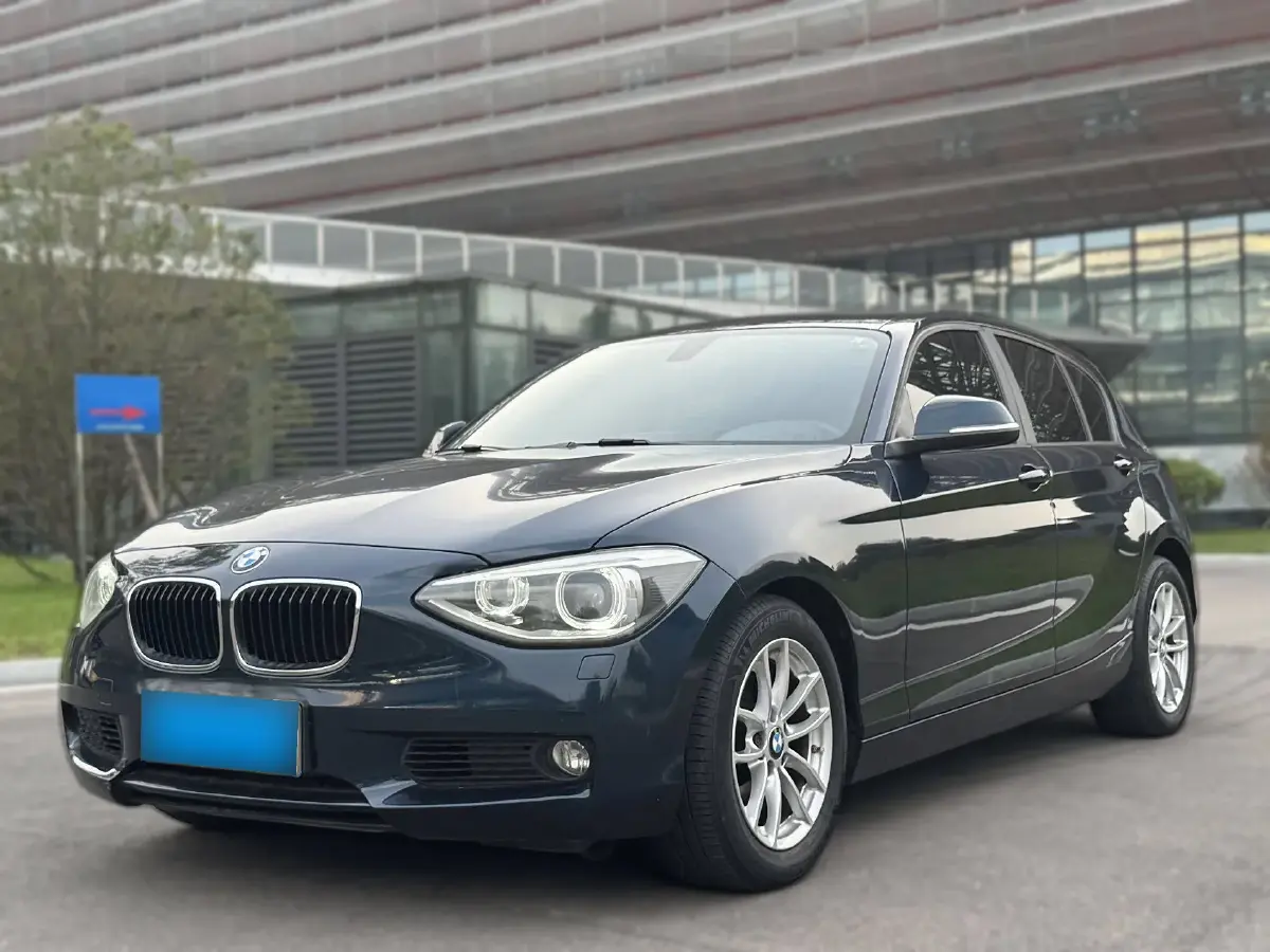 2013 BMW 1 Series 1.6T 170HP L4 8AT